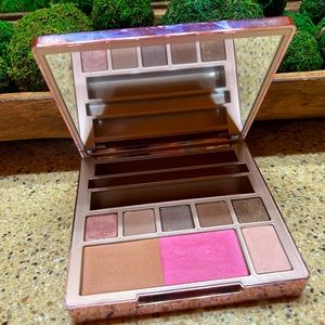 ( Urban Decay ) Face palette